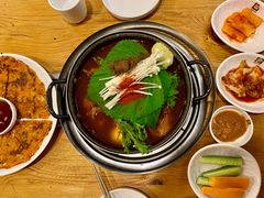 -喇喇排骨火锅·传统韩式脊骨汤(望京西园总店)