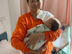 -爱的果实月嫂育婴师(世纪东方店)