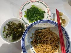 -鲁达面馆本帮风味(共康东路店)