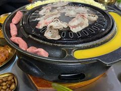 -胡悦里韩式烤肉(芝罘万达广场店)