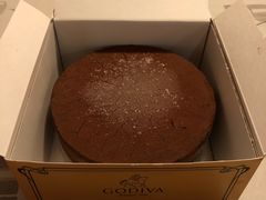 Godiva-The Cheesecake Factory(baldwin avenue)