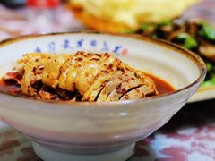 -土砂锅生态山庄·非遗砂锅雅鱼