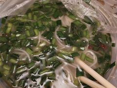 -梁老三麻辣鸡头(汝河小区店)