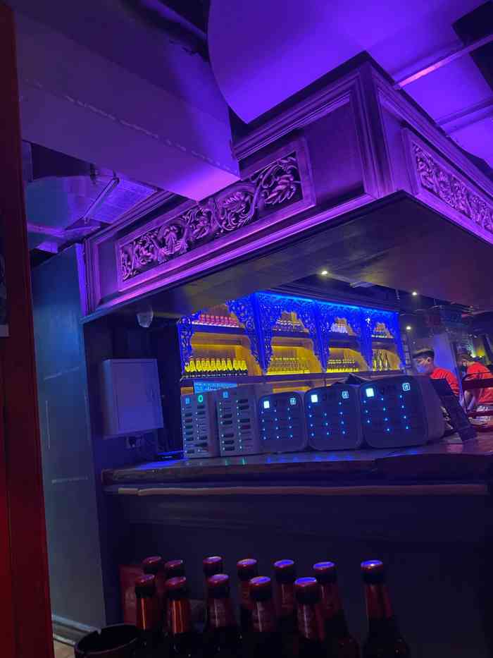 hls小酒馆(小寨千玺店)-"以前去hls只能跑吉祥村 现在小寨开店了.