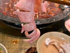 -渝嘴小老弟老火锅(华新村店)