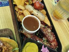 -Famous肥猫墨西哥音乐餐吧(五棵松华熙LIVE店)