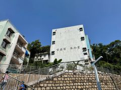 -彳亍咖啡·这里(水湾路店)