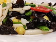 -云庭汇·粤菜海鲜(东盟盛天地店)