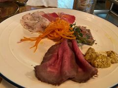 -羽深肉铺 Steak & Wine