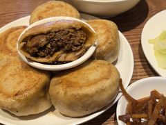 -清真吴记门钉肉饼·喜多利