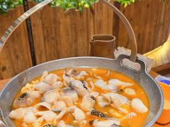 -老滇山寨•云南特色菜•地方菜•民族风情歌舞表演(金碧店)