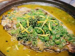 -鸣记脆皮烤鱼·海鲜烤鱼(三八广场店)