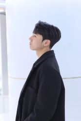 -一家只做男发烫染的店