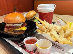 -The Habit Burger Grill 哈比特汉堡(复兴soho店)
