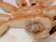 金牌锅贴-鼎尚鲜斑鱼莊(新天润店)