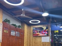 大堂-陇上全荟兰州传统牛肉面(延吉路店)