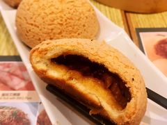 酥皮焗叉燒包-添好运点心专门店(百老汇店)