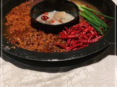 -园里串香牛肉串串火锅(新繁店)