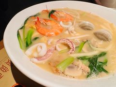 -荣家黄鱼面(南京西路店)