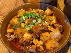 -有红鸡毛店·砂锅菜(抚琴夜市店)