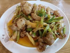 蒜苗灯盏窝-灯盏窝餐厅