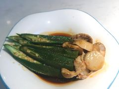 扇贝爱上秋葵-花椒俏川菜小馆(南海万达店)