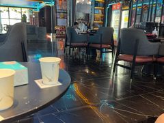 -屋有岛沉浸游戏旗舰店(中山公园店)