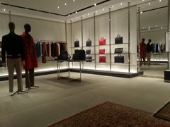 -Gucci(时代广场店)