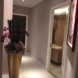 -蕾蕾美颜美容美体