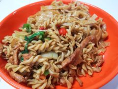 意面拼河粉-中央财经大学-食堂