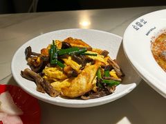-渔语鱼酸菜鱼新川菜(来福士店)