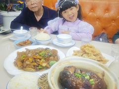 -老码头黑皮肘子锅包肉熏酱水饺(文政街店)