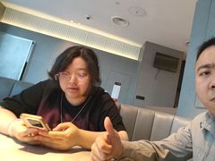 -必胜客(上海新南方商城PH店)