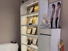 -修申骨雕小颜脊柱骨盆管理产后修复
