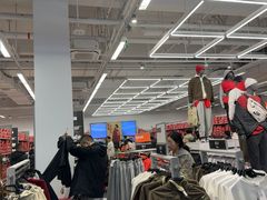 -NIKE上海青浦优选体验店