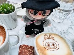 拉布布卡布奇诺-Plush大堂酒廊(北京金融街威斯汀大酒店)