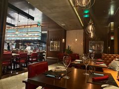 -恰餐厅及酒吧 CHAR Bar & Grill (北京丽都皇冠假日店)