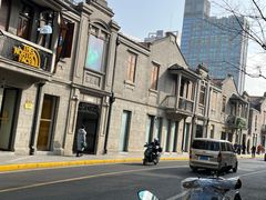 -梅龙镇广场