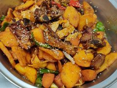 -马克力木手抓炕锅烤羊肉(盐湖一小区店)