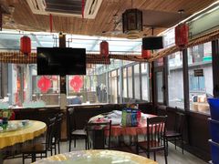 -明月食府(二区干二路店)