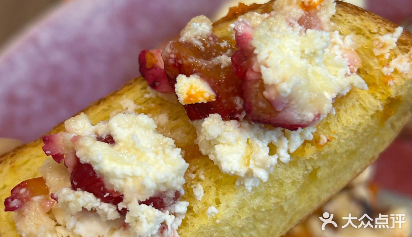 终于在南京吃上了面包拼盘！