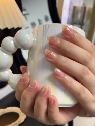 -芊屿芊浔美甲
