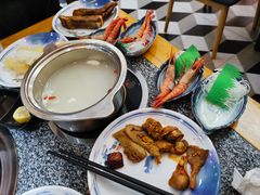 -锤头鲨毛肚海鲜烤肉自助餐厅(国购广场店)