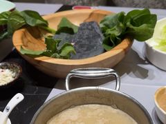 -红鼎豆捞·非遗鲍皇汤火锅(宝丰路店)