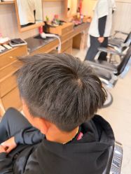 -MARTIN'S BARBER SHOP男士理发馆