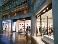 门面-Charles & Keith(大运河购物中心店)