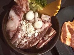 -山川小町·极番烧肉(新地假日广场店)
