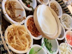 -包整·丝娃娃(一览甲秀楼风景店)