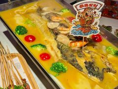 -鸣记脆皮烤鱼·海鲜烤鱼(三八广场店)