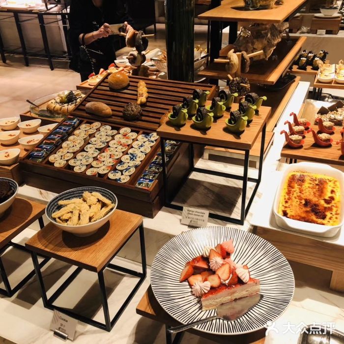 中航泊悦酒店·云庭咖啡厅(虹桥机场T2店)法式甜品图片